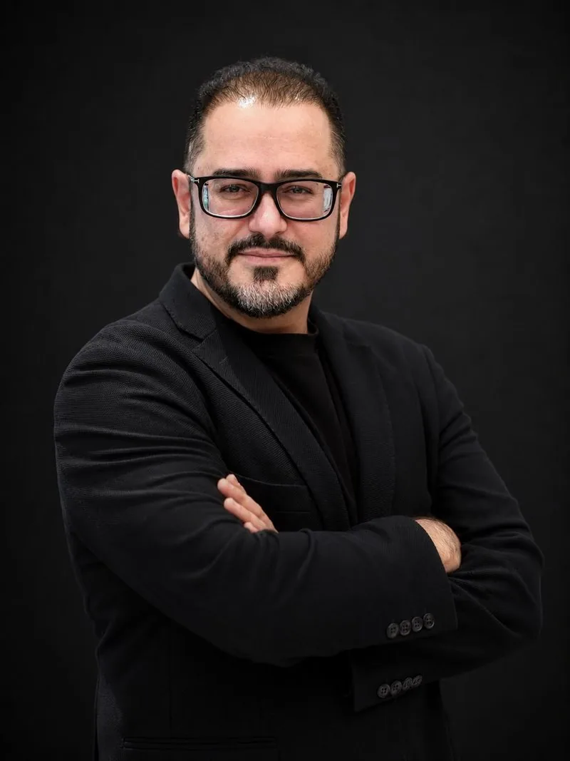 Mo Hedayat